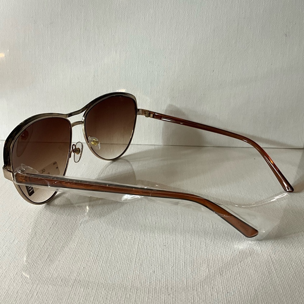 Chic Tortoise Shell Gradient Sunglasses - Picture 4 of 4